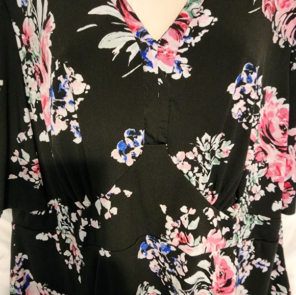 Torrid Top - Picture 2 of 5